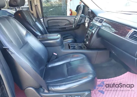 2007 GMC Yukon Denali z USA, uszkodzony, nr VIN 1GKFK63867J273543